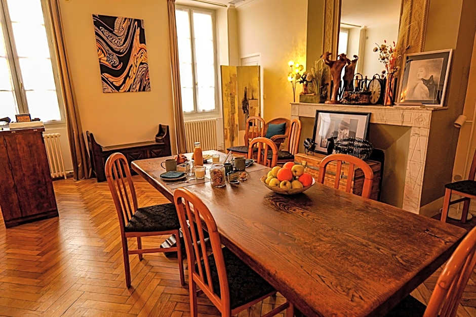 La Maison DUFFOUR chambres d'hôtes avec Petit Déjeuner