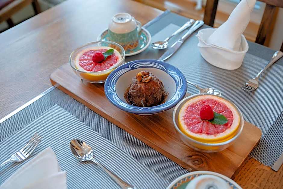 Beaujolais Boutique B&B at Thea's House- Adults Only