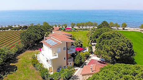 Irida Beach Resort Suites