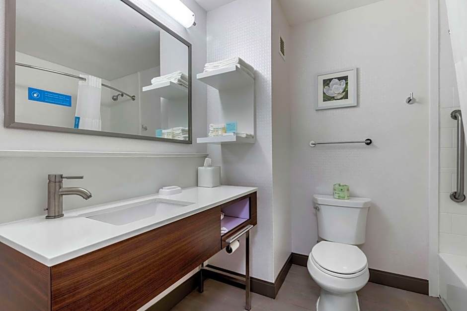 Hampton Inn By Hilton Brookhaven