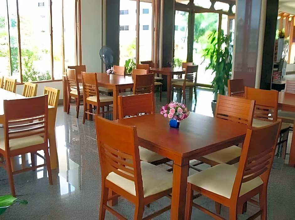 Mei Zhou Phuket Hotel - SHA Plus