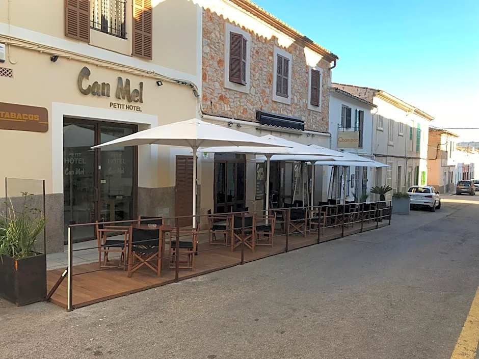 Petit Hotel C'an Mel