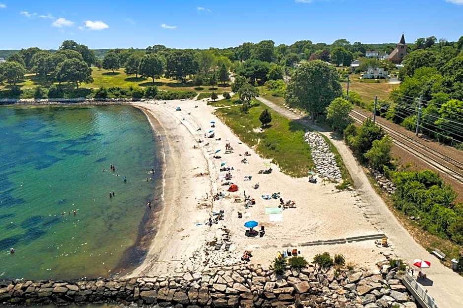 The Niantic Inn