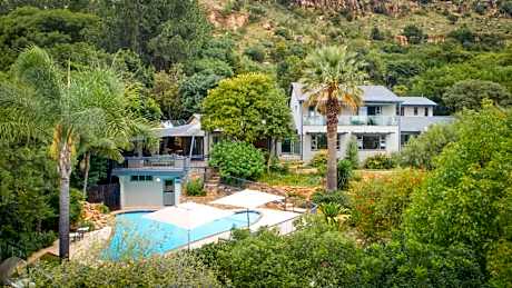 The Cliffside Boutique Getaway