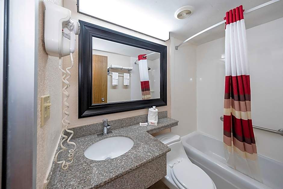 Red Roof Inn Lumberton