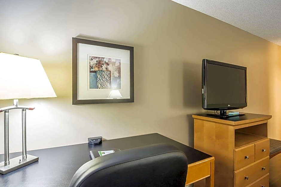 Quality Inn West Edmonton