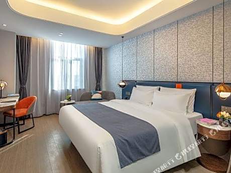 Heyi Zhishang Hotel (Changzhi Bayi Plaza store)