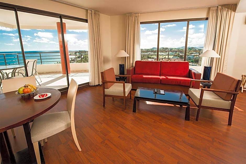 Ramada Hotel & Suites by Wyndham Noumea