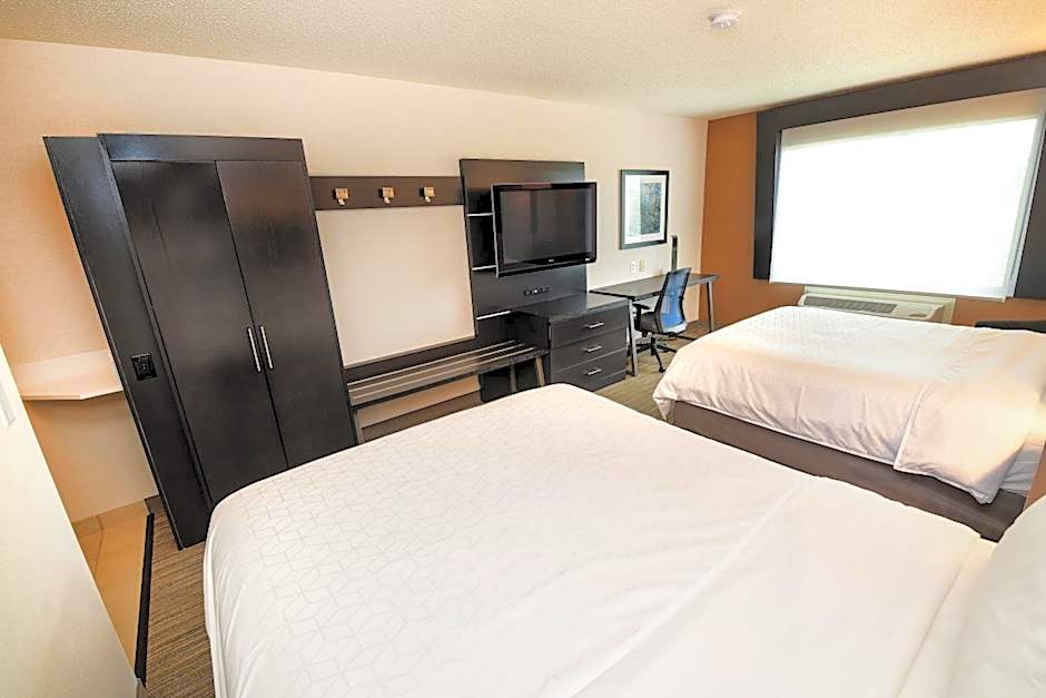 Holiday Inn Express Hotel & Suites Grand Forks By IHG