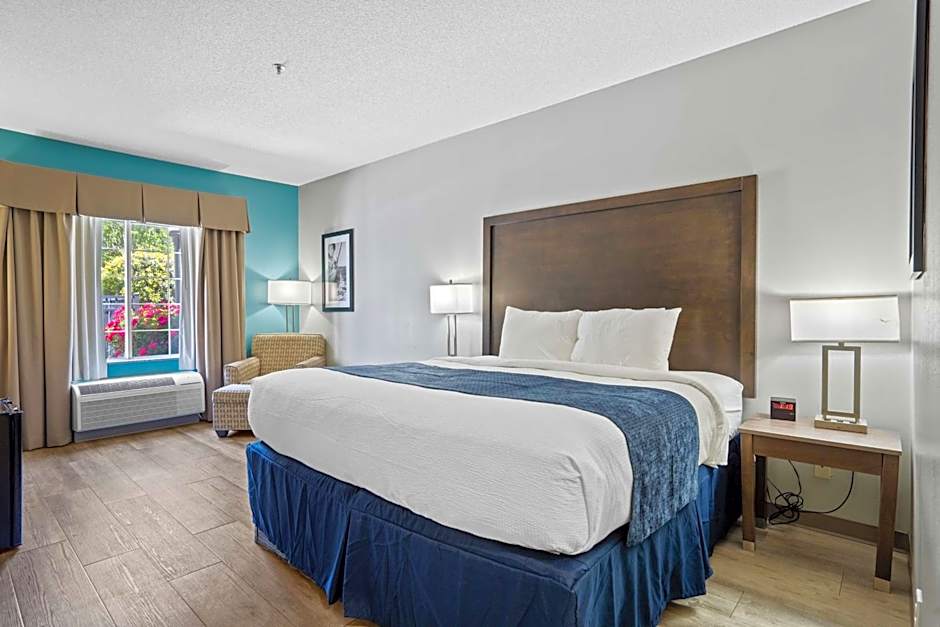 Blue Water Inn & Suites, BW Signature Collection