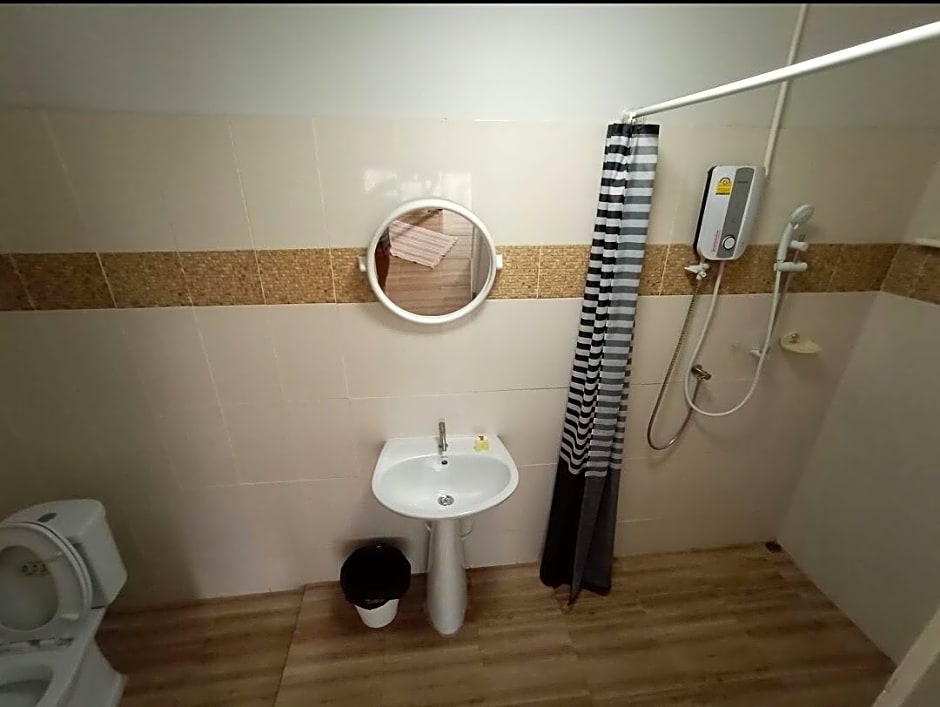 Container House Suan Saimai