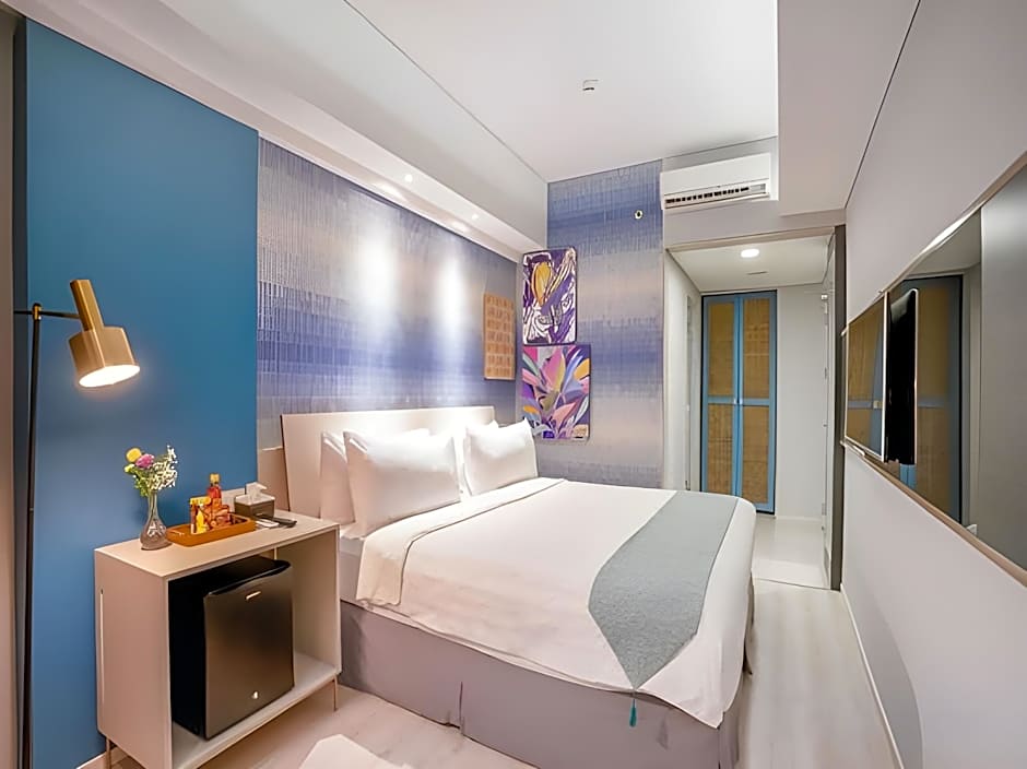 Brits Hotel Puri Indah