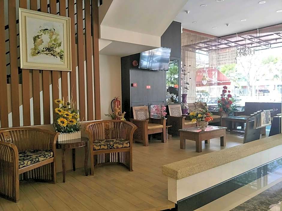 E-Red Hotel Alma Cosmo