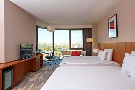 Premium Queen Room with Two Queen Beds
