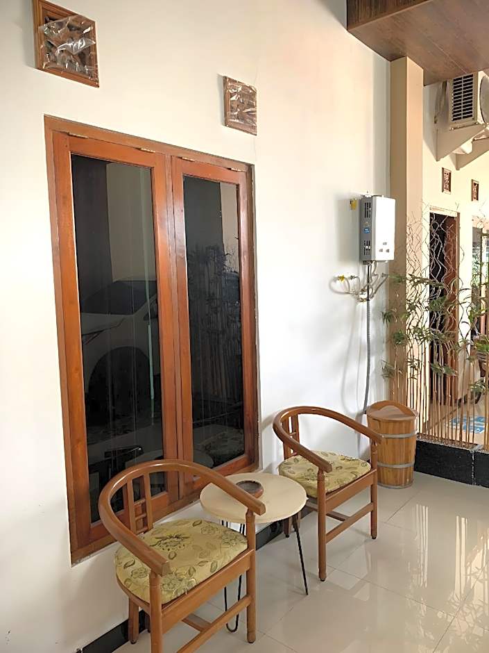 Prime Adisucipto Hotel