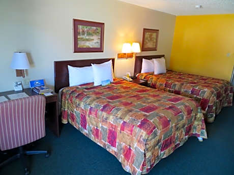 2 Double Beds Non-Smoking