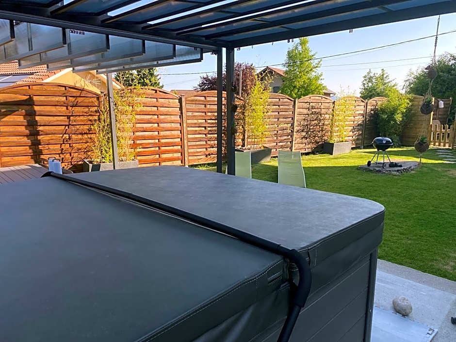 L'entre 2 Lyon Grenoble - Villa avec Jacuzzi