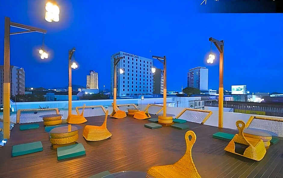 Quip Bed & Breakfast Phuket Hotel