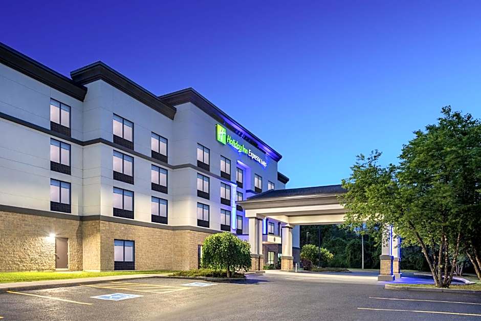 Holiday Inn Express Hotel & Suites Brockville By IHG