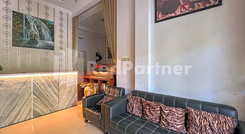 D Palma Near Lokananta Manahan Mitra RedDoorz