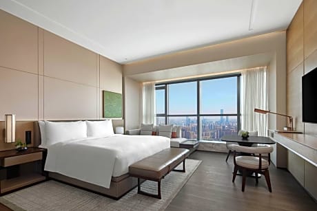 Premium, Guest room, 1 King, City view