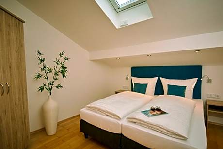 Apartment with Lake View