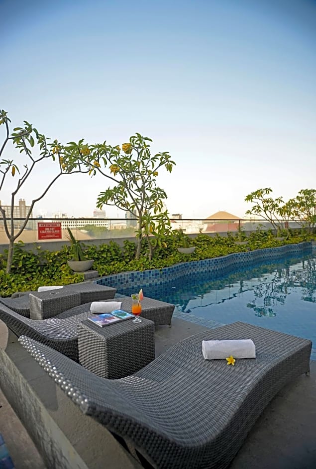 Crown Prince Hotel Surabaya Managed by Midtown Indonesia Hotels