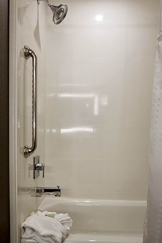 Holiday Inn Express Redwood City Central By IHG