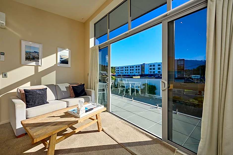 Kaikoura Waterfront Apartments