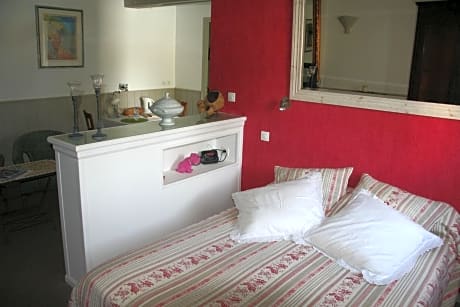 Double Room with Pool View