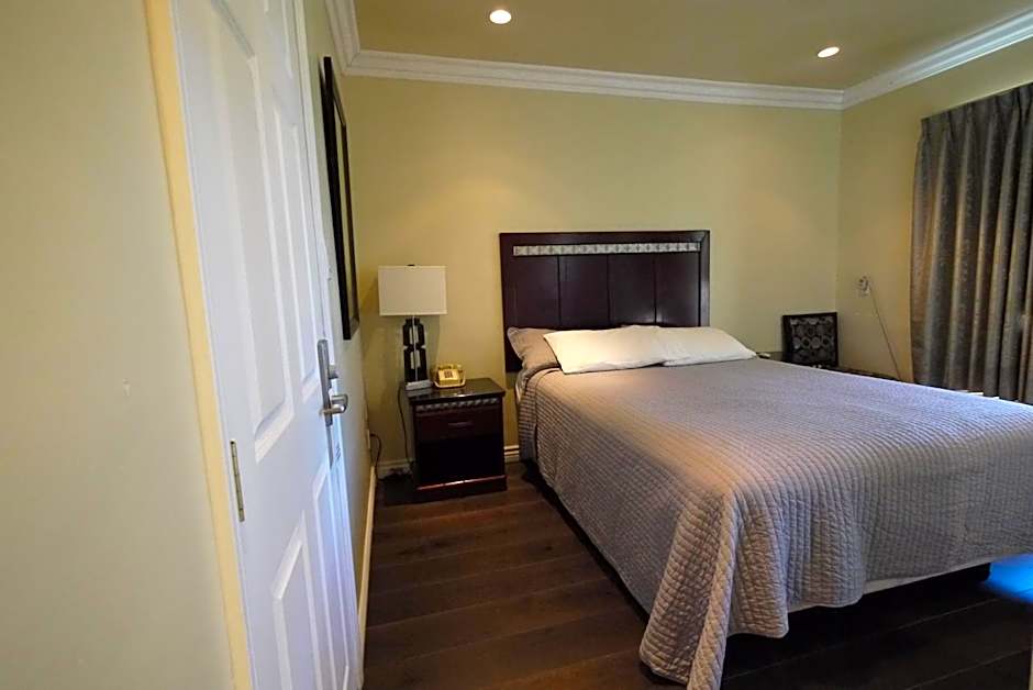 Trylon Hotel - Hollywood