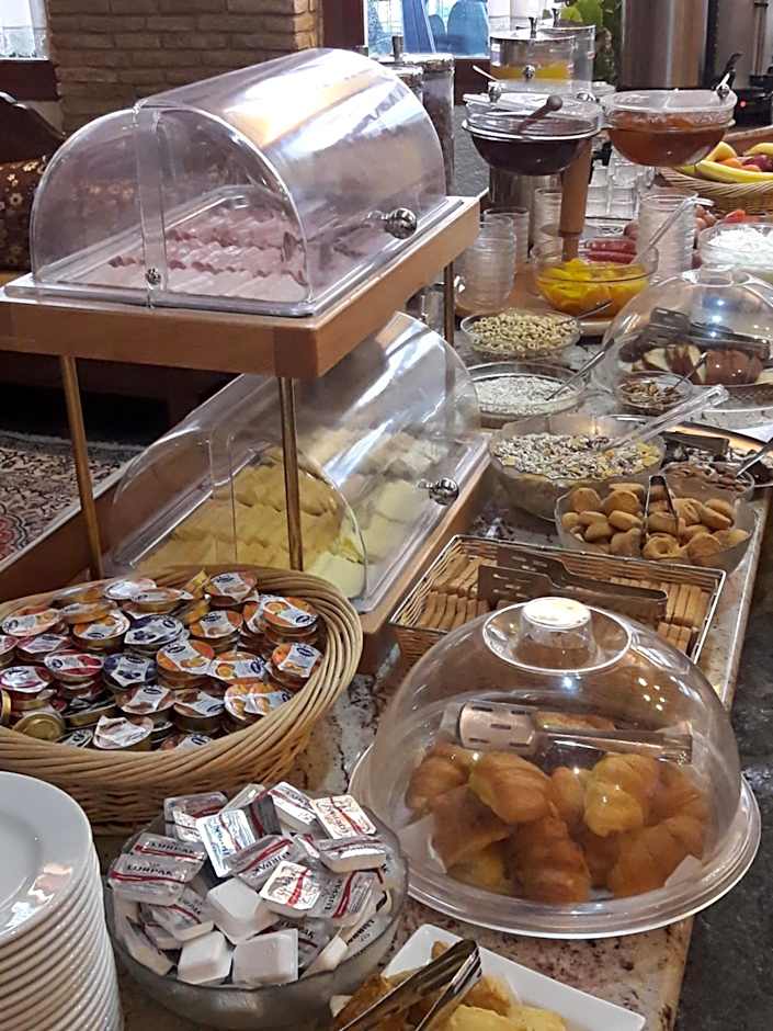 Acropole Delphi City Hotel