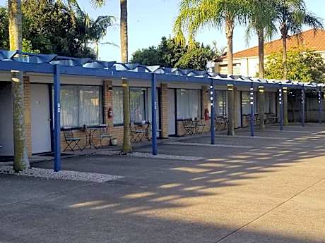 Raceways Motel