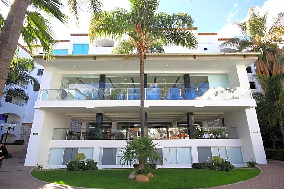 Hotel Gran Plaza & Convention Center