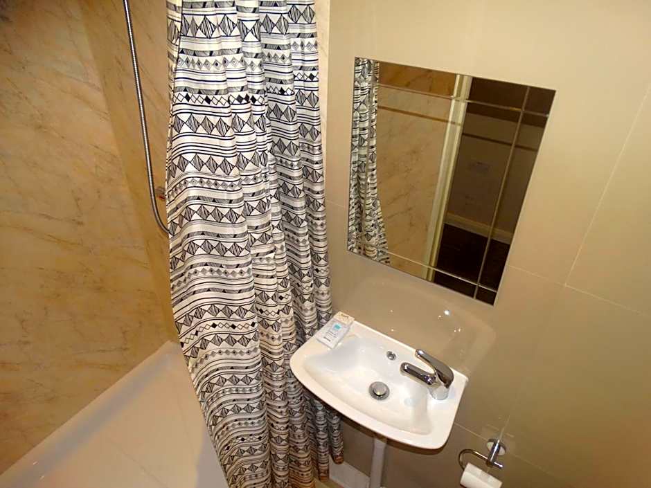 The Bull and Bush Hotel Kingston