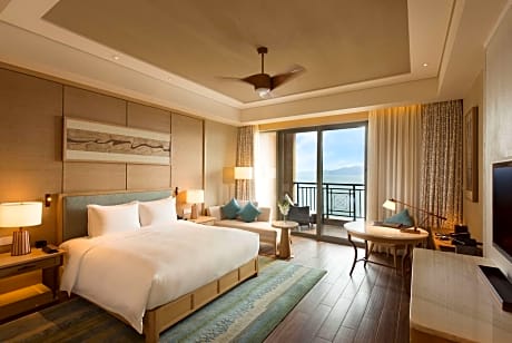 King Deluxe Room - Lake View And Balcony Free Breakfast