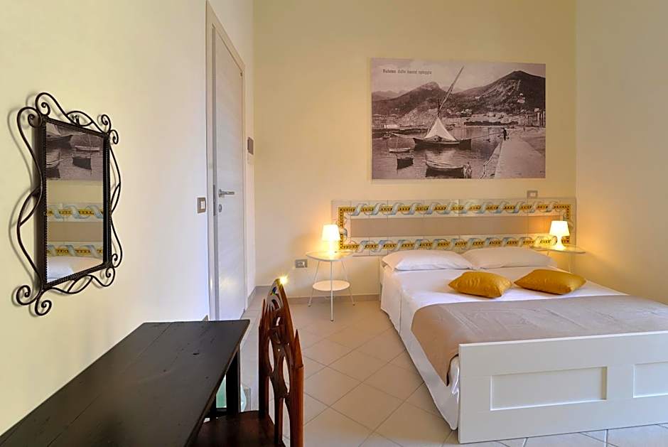 Santi e Saraceni Rooms