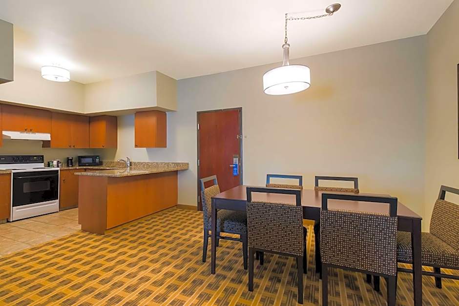 Best Western University Inn & Suites