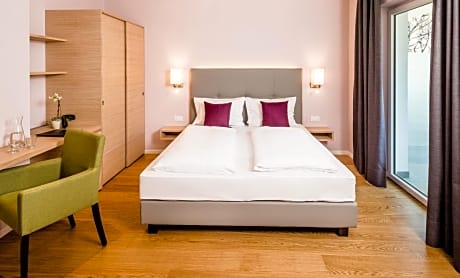 Junior Suite with Balcony