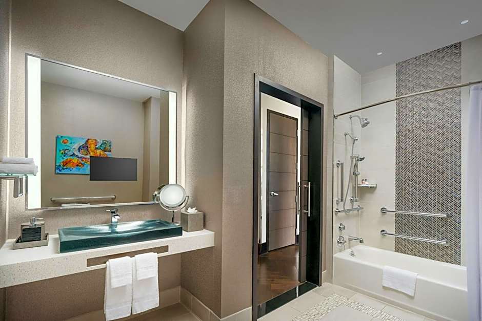 AC Hotel by Marriott Charlotte City Center