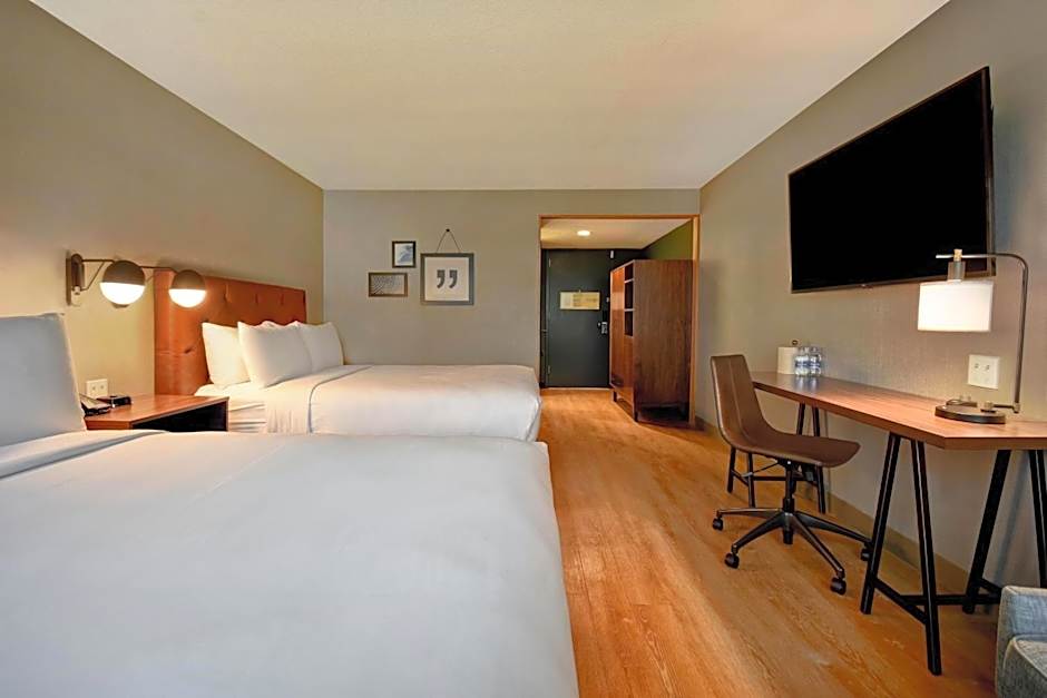 Four Points by Sheraton Boston Newton