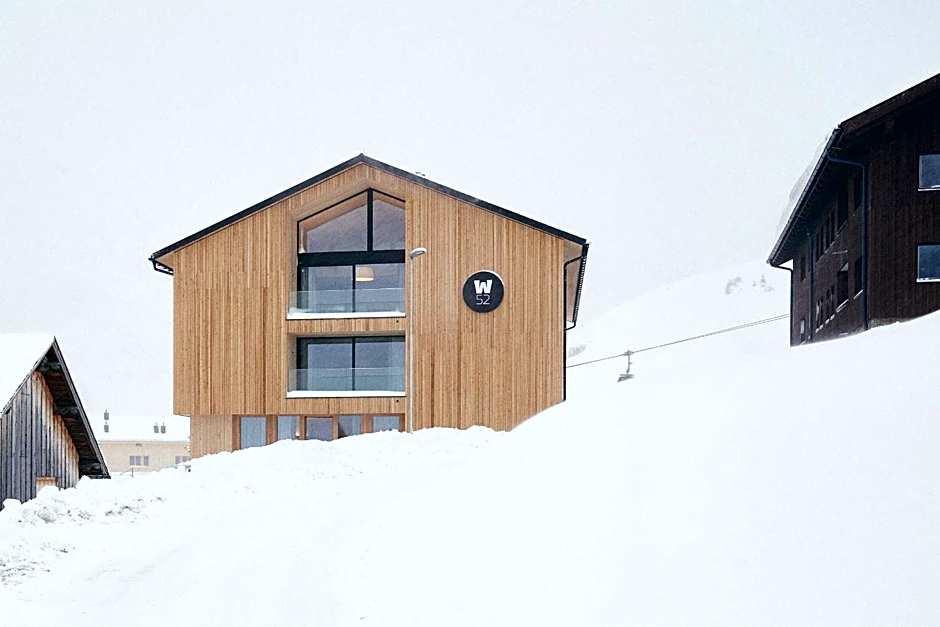 Warth52-W52 Apartments