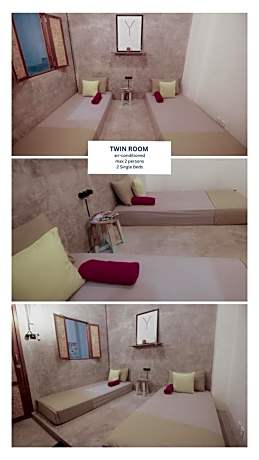 Twin Room with Shared Bathroom