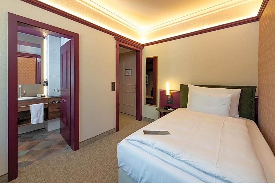 Photo 1 of 5 of Single Room Art Nouveau