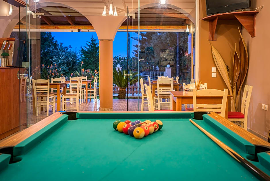 Armonia Studios & Apartments