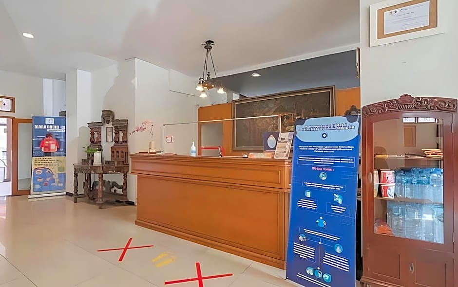 Hotel Yehezkiel Surapati Mitra RedDoorz