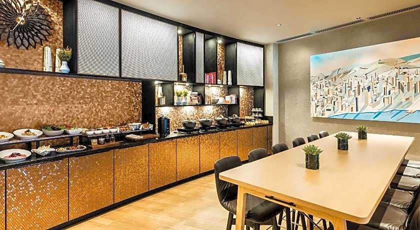 Courtyard by Marriott Baku