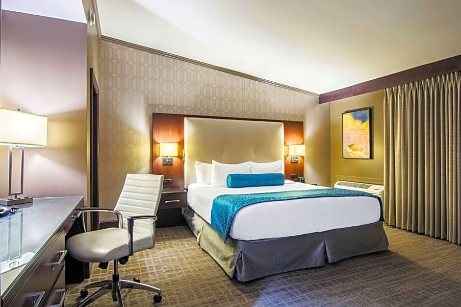 Oasis Hotel & Conv. Center, Ascend Hotel Collection