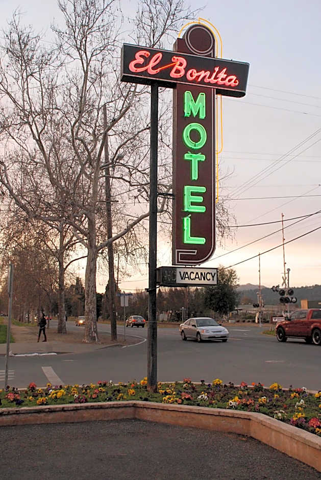 El Bonita Motel