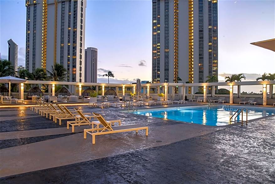 Ala Moana Honolulu by Mantra